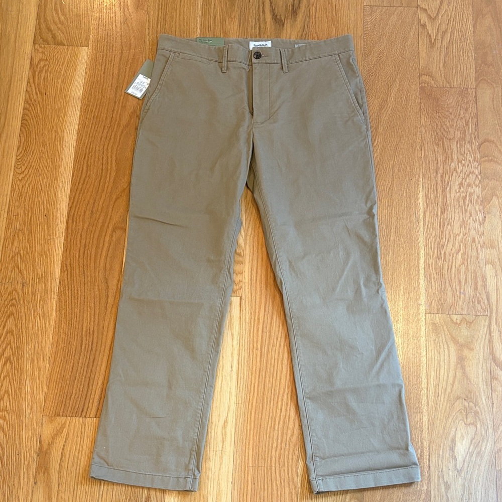 Goodfellow & Co Men's Tan Chinos